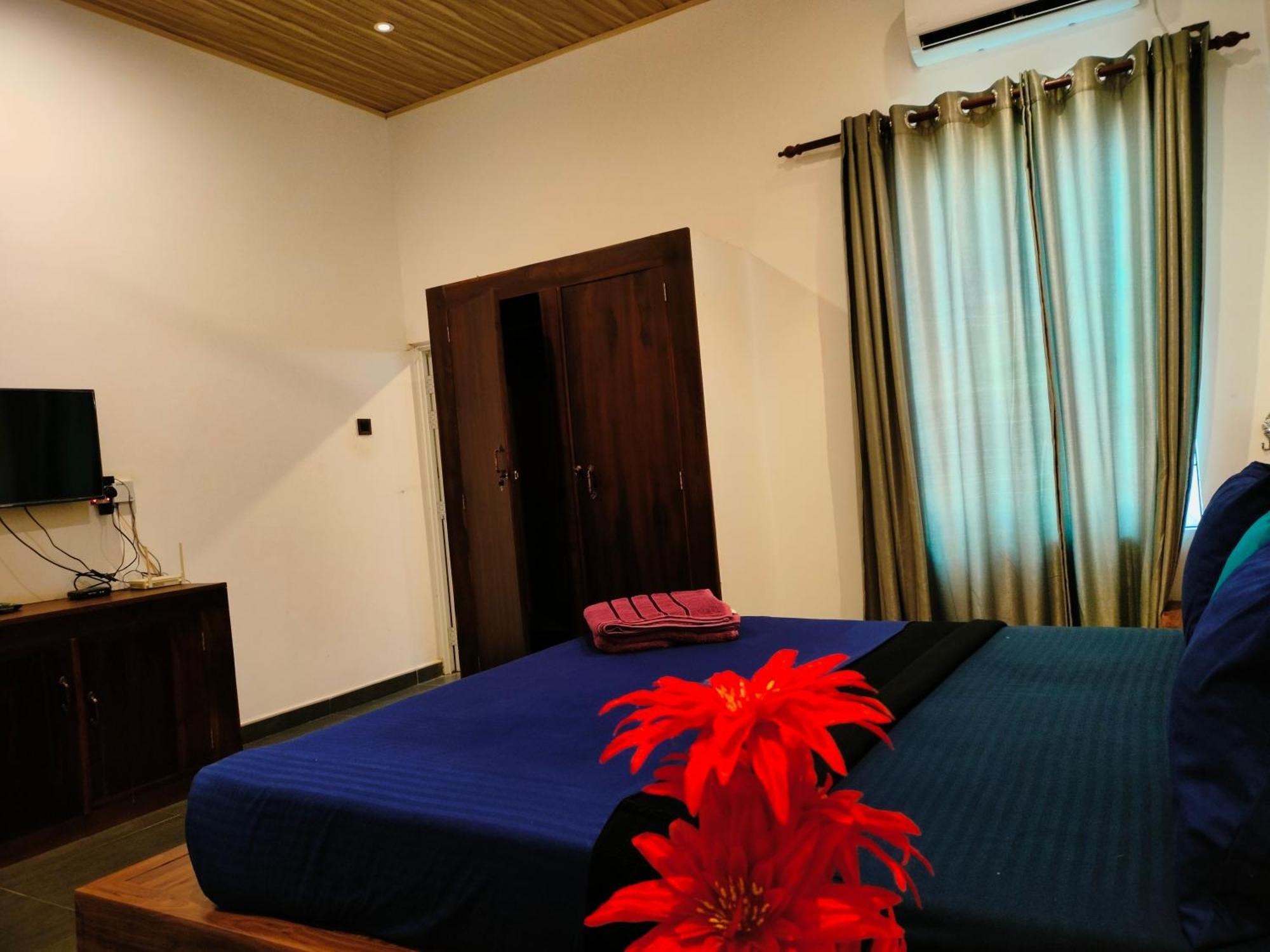 Taj Residence Puttalam Exterior photo